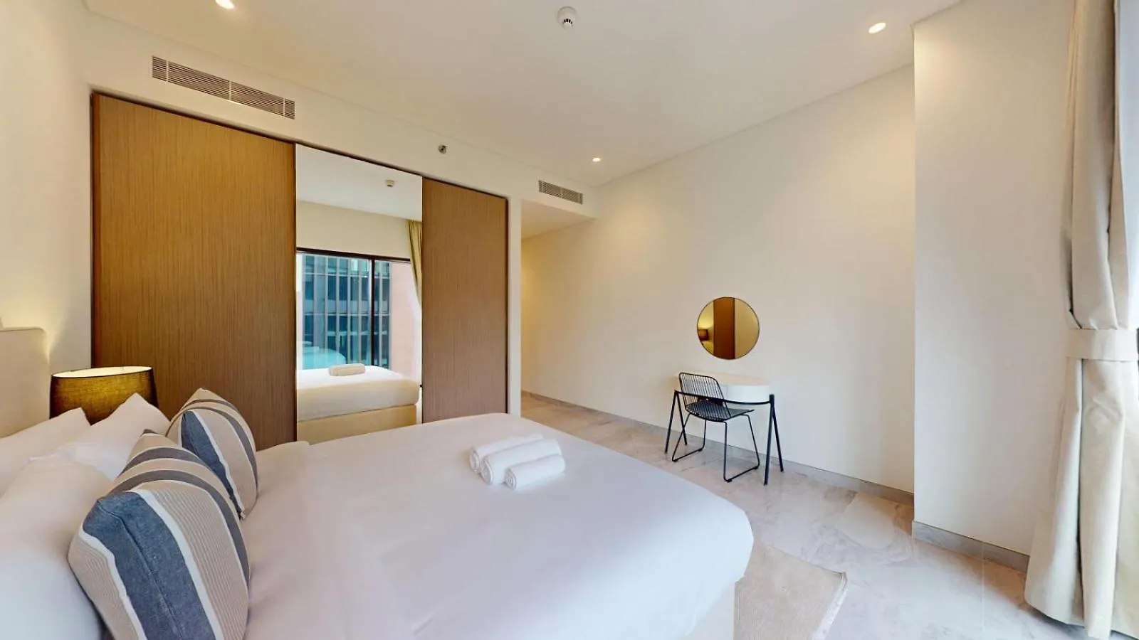 Apartamento Peninsula - Modern Two Bedroom In Business Bay Dubái