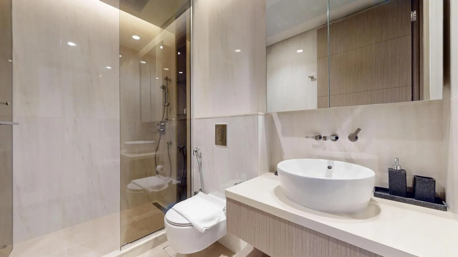 Peninsula - Modern Two Bedroom In Business Bay Dubai